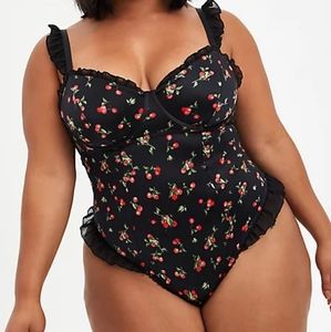 Torrid Sz 5 NWT BLACK CHERRIES UNDERWIRE BODYSUIT